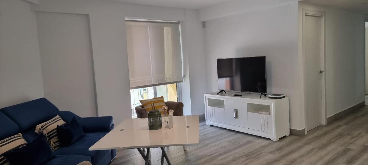 Almansa Shoping & Balcony 3 Bedrooms Center * Malaga
