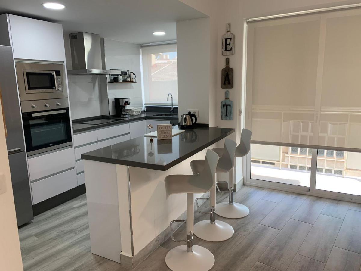 Almansa Shoping & Balcony 3 Bedrooms Center Malaga