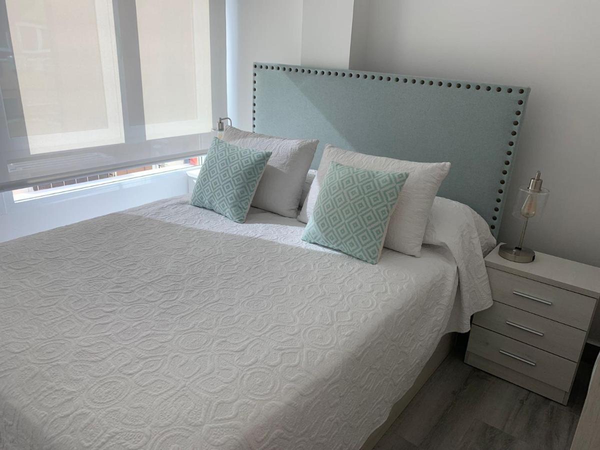 Almansa Shoping & Balcony 3 Bedrooms Center Appartement Málaga