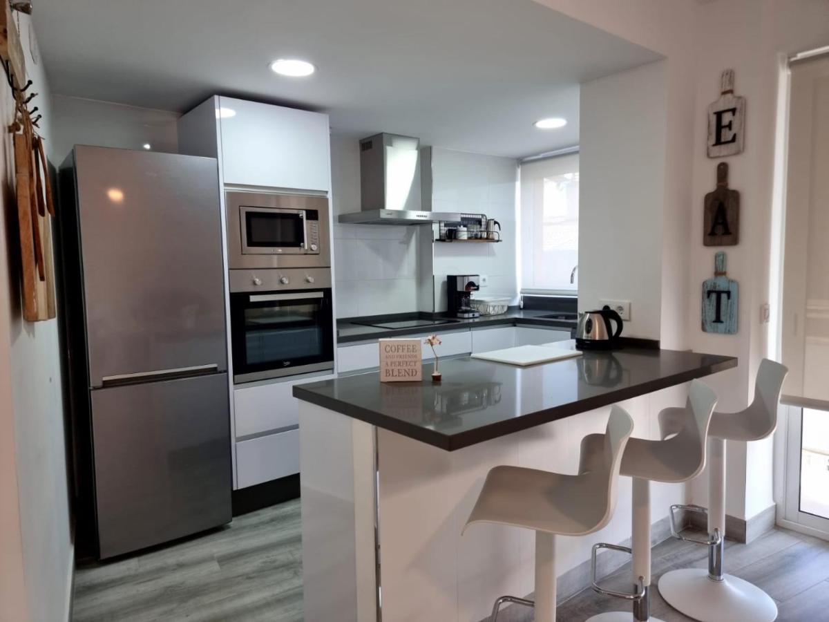 Almansa Shoping & Balcony 3 Bedrooms Center Málaga